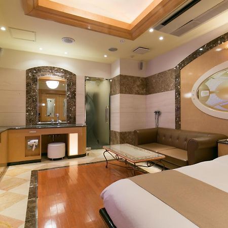 Hotel D-Wave Shinjuku（Adult Only) Tokyo Esterno foto