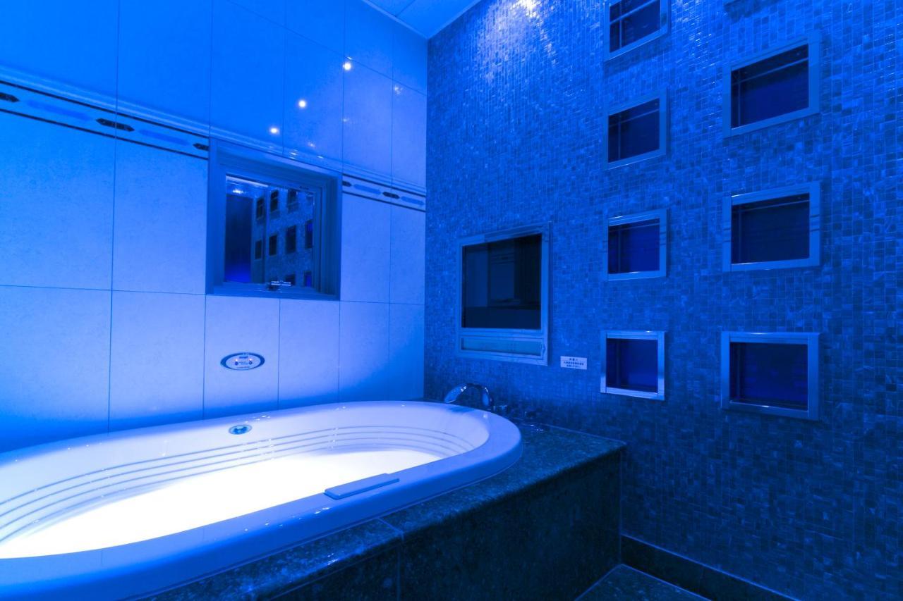 Hotel D-Wave Shinjuku（Adult Only) Tokyo Esterno foto