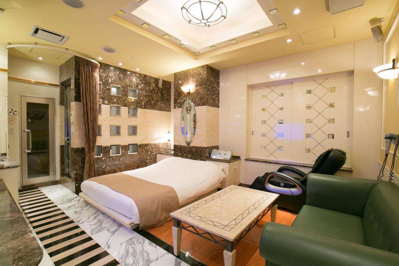 Hotel D-Wave Shinjuku（Adult Only) Tokyo Esterno foto